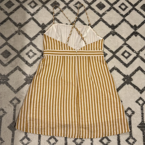 Lulus Central Park Striped Dress Sz S Yellow/White - Picture 6 of 6